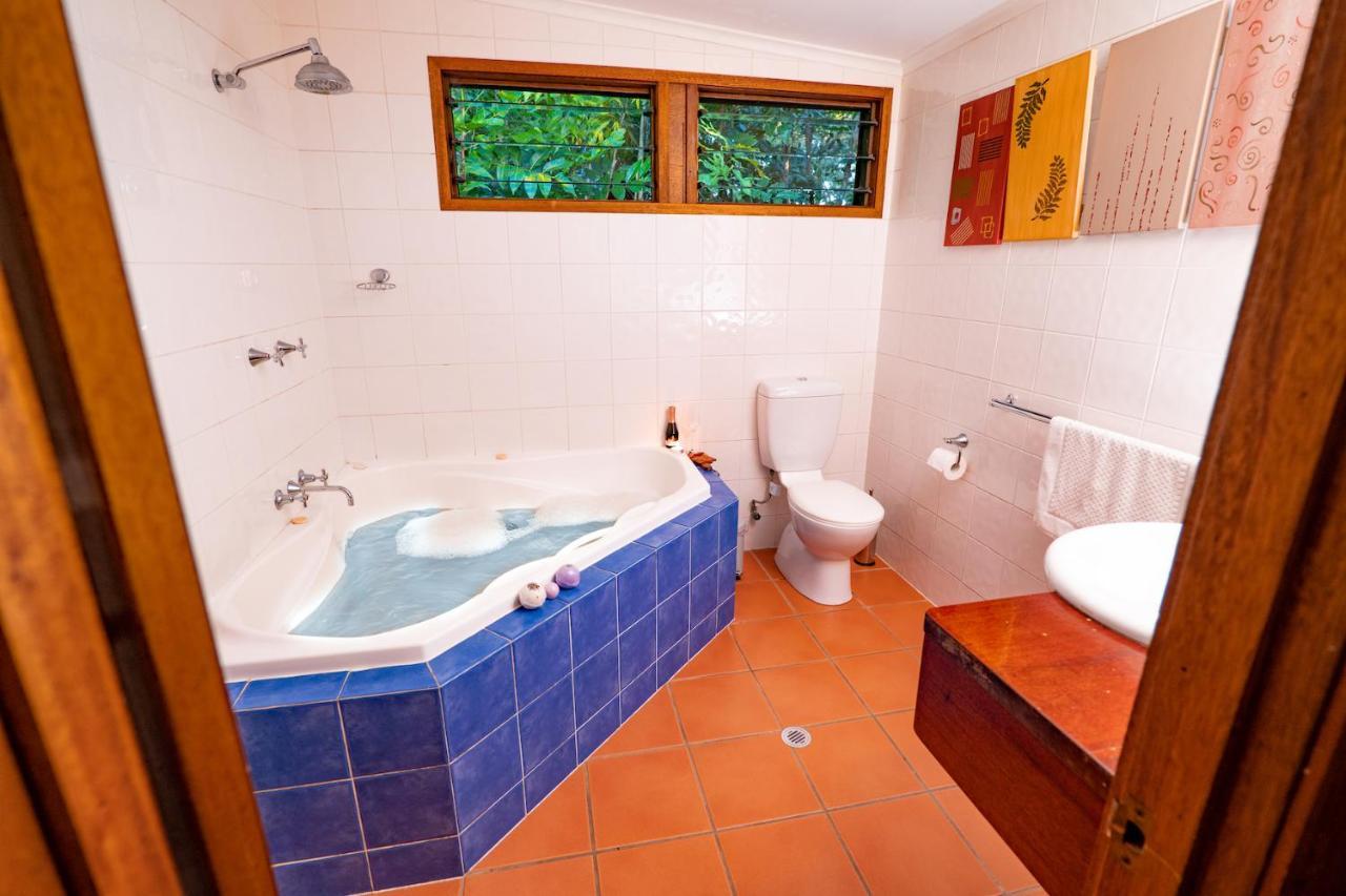 Whispering Valley Cottage Retreat Maleny Dış mekan fotoğraf