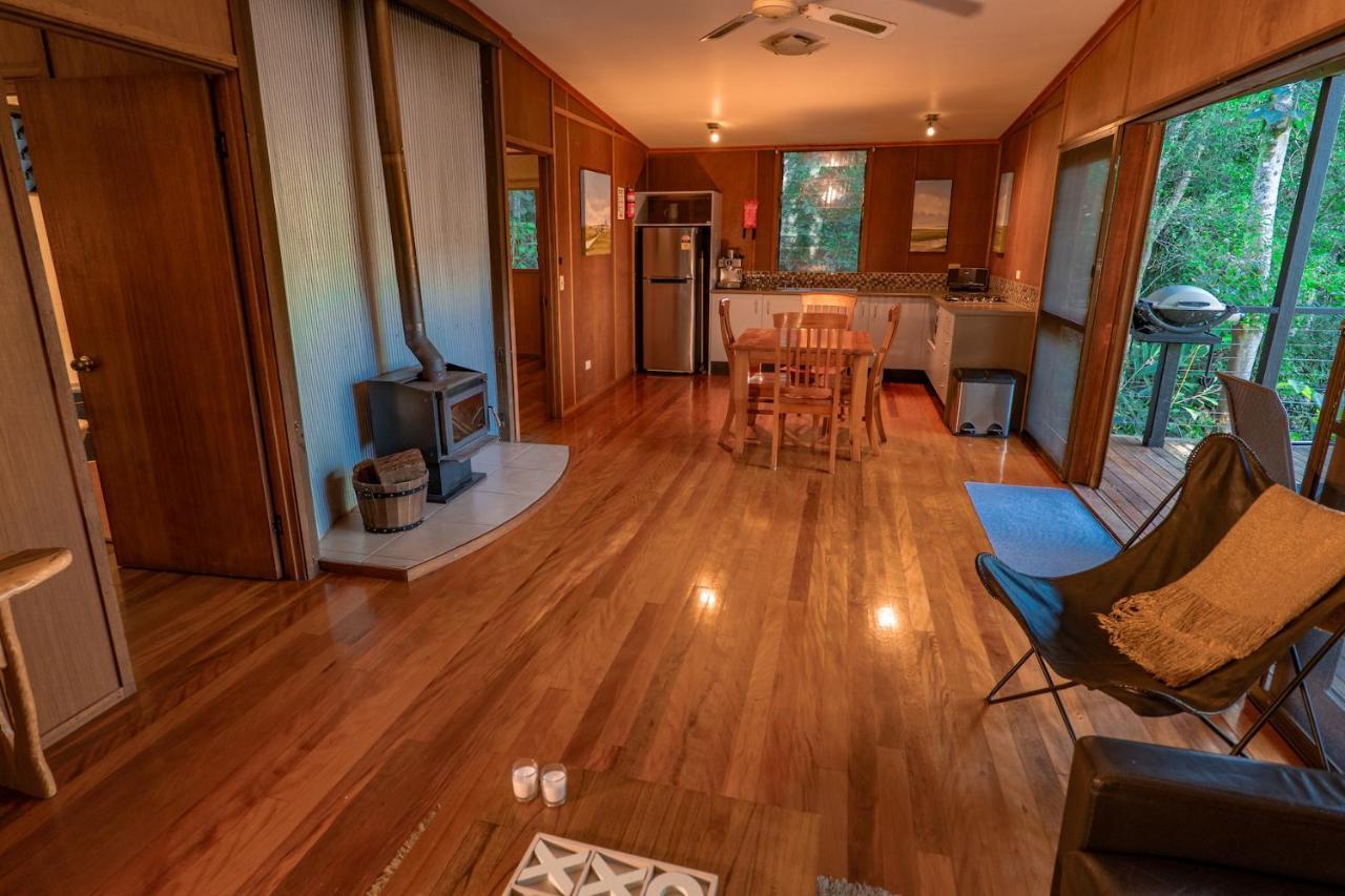 Whispering Valley Cottage Retreat Maleny Dış mekan fotoğraf