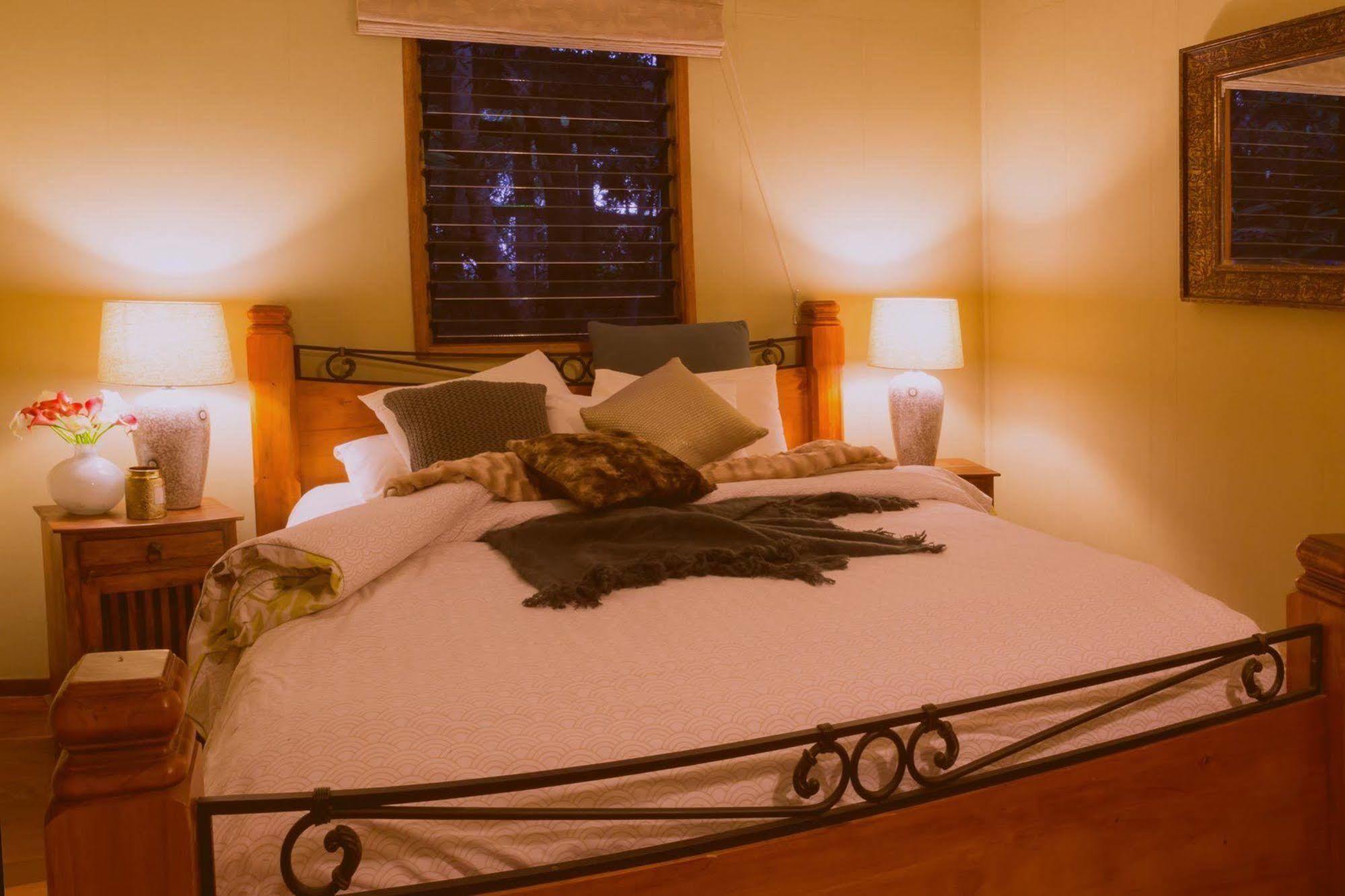 Whispering Valley Cottage Retreat Maleny Dış mekan fotoğraf